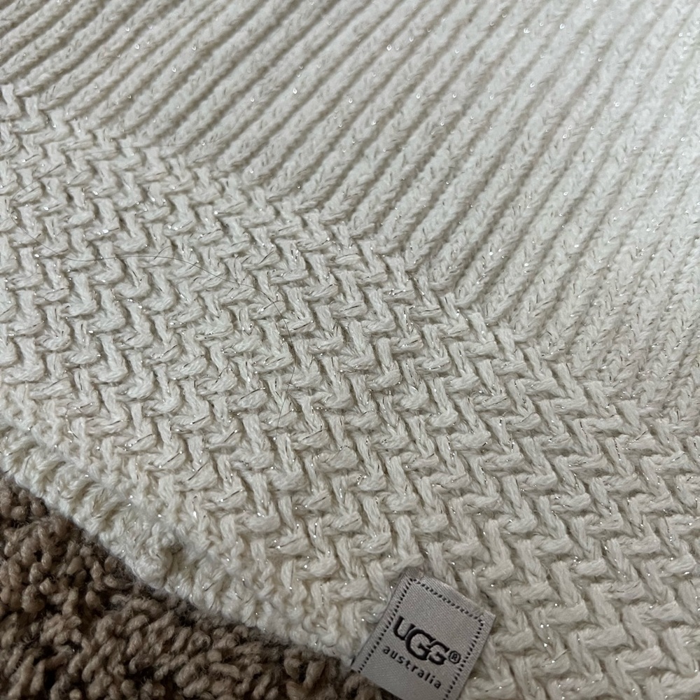 Ugg Infinity Scarf - image 2